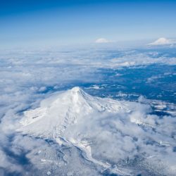 Mt st helens and mt rainier